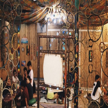 Dreamland Arts &  Crafts Cafe Tagaytay + Rooms
